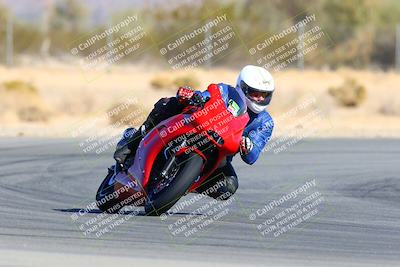 media/Jan-09-2022-SoCal Trackdays (Sun) [[2b1fec8404]]/Turn 6 (1035am)/